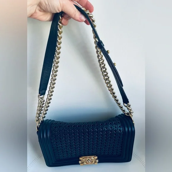 Chanel Navy and Gold woven boy bag with COA and full inclusion - Picture 14 of 15